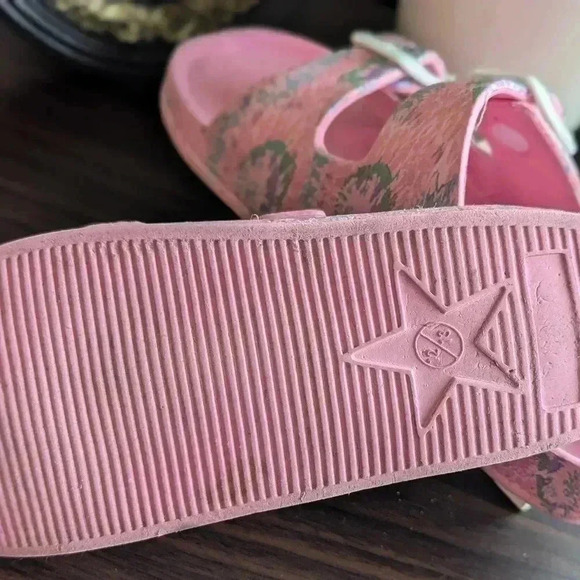 Capelli New York Girls Sandals Size 12/13. 3/$15 - Picture 3 of 5